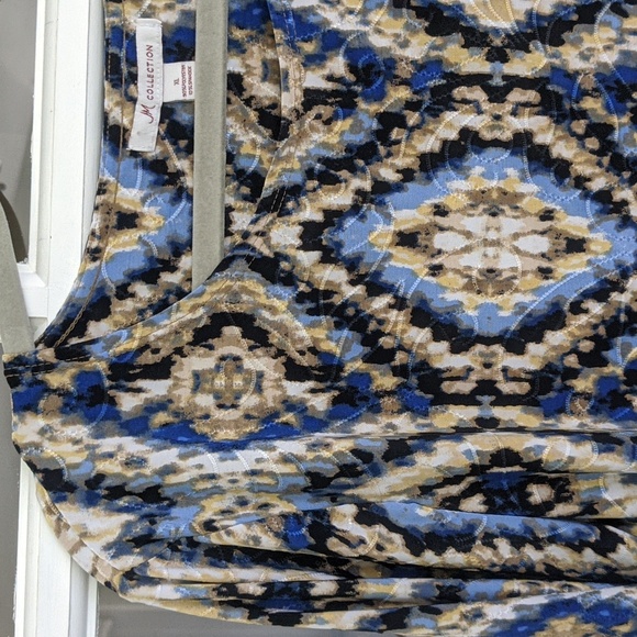 Women's XL Extra Large Stretchy Textured Shirt Top Blouse - Picture 2 of 5